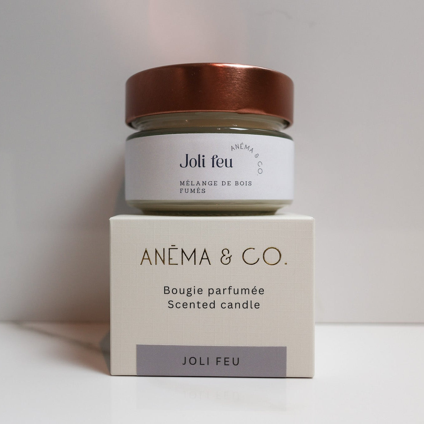 Bougie Joli feu ANÉMA & CO. en cire de noix de coco – parfum bois fumés et feu de foyer