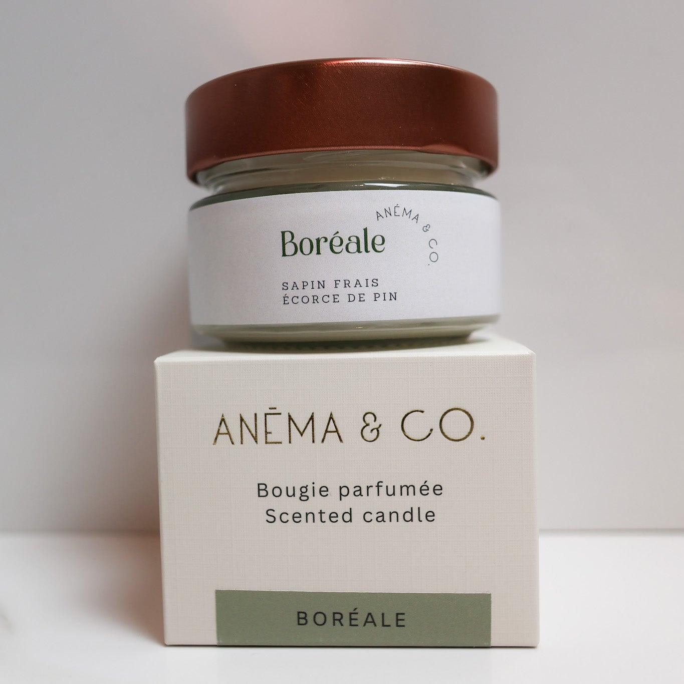 Bougie parfumée Boréale sapin forêt canadienne ANÉMA & CO Québec